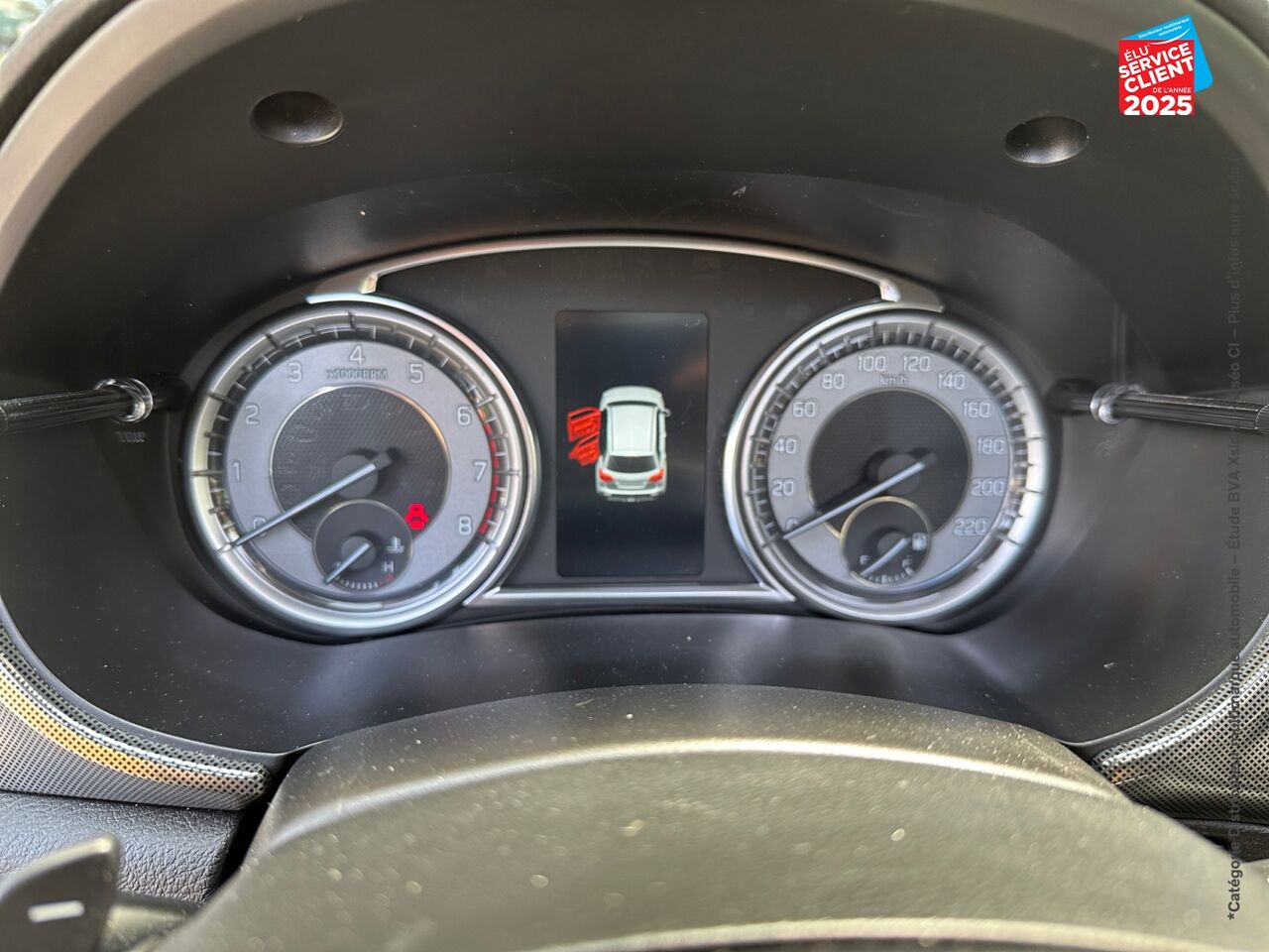 Véhicule d'occasion SUZUKI VITARA 1.4 BOOSTERJET HYBRID 129CH STYLE AUTO TOUVRANT chez Opel Saint-Dizier
