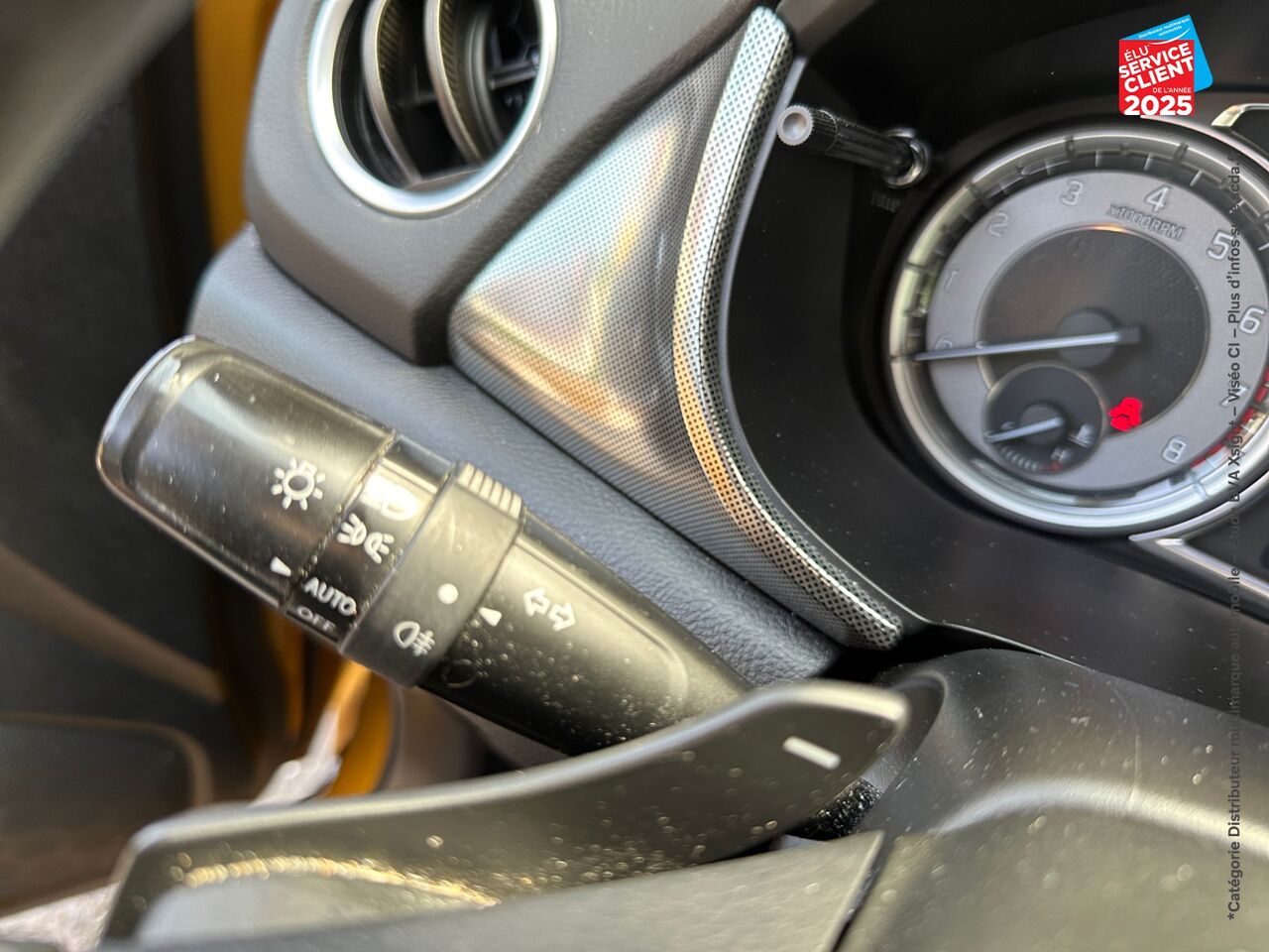 Véhicule d'occasion SUZUKI VITARA 1.4 BOOSTERJET HYBRID 129CH STYLE AUTO TOUVRANT chez Opel Saint-Dizier
