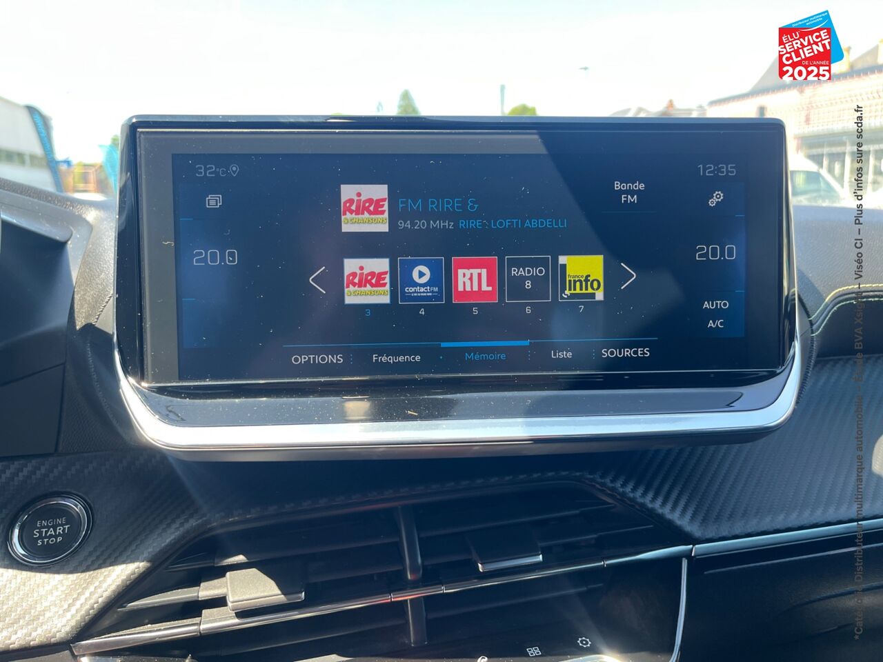 Véhicule d'occasion PEUGEOT 2008 1.2 PURETECH 130CH SS GT LINE EAT8 7CV chez Hyundai Epernay