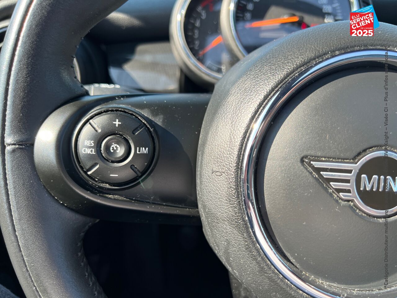 Véhicule d'occasion MINI MINI COOPER D 116CH HEDDON STREET TOUVRANT SIEGE CHAUF GPS chez Toyota Thionville