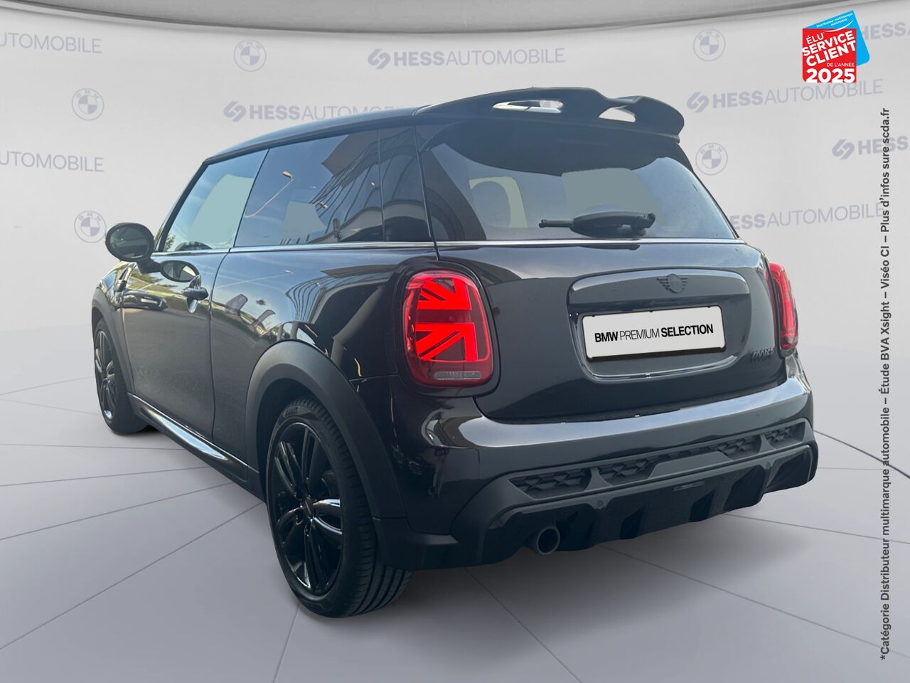 Véhicule d'occasion MINI MINI COOPER 136CH JOHN COOPER WORKS BVA7 TPANO SIEGES CHAUF/CUIR chez BMW Lons le Saunier