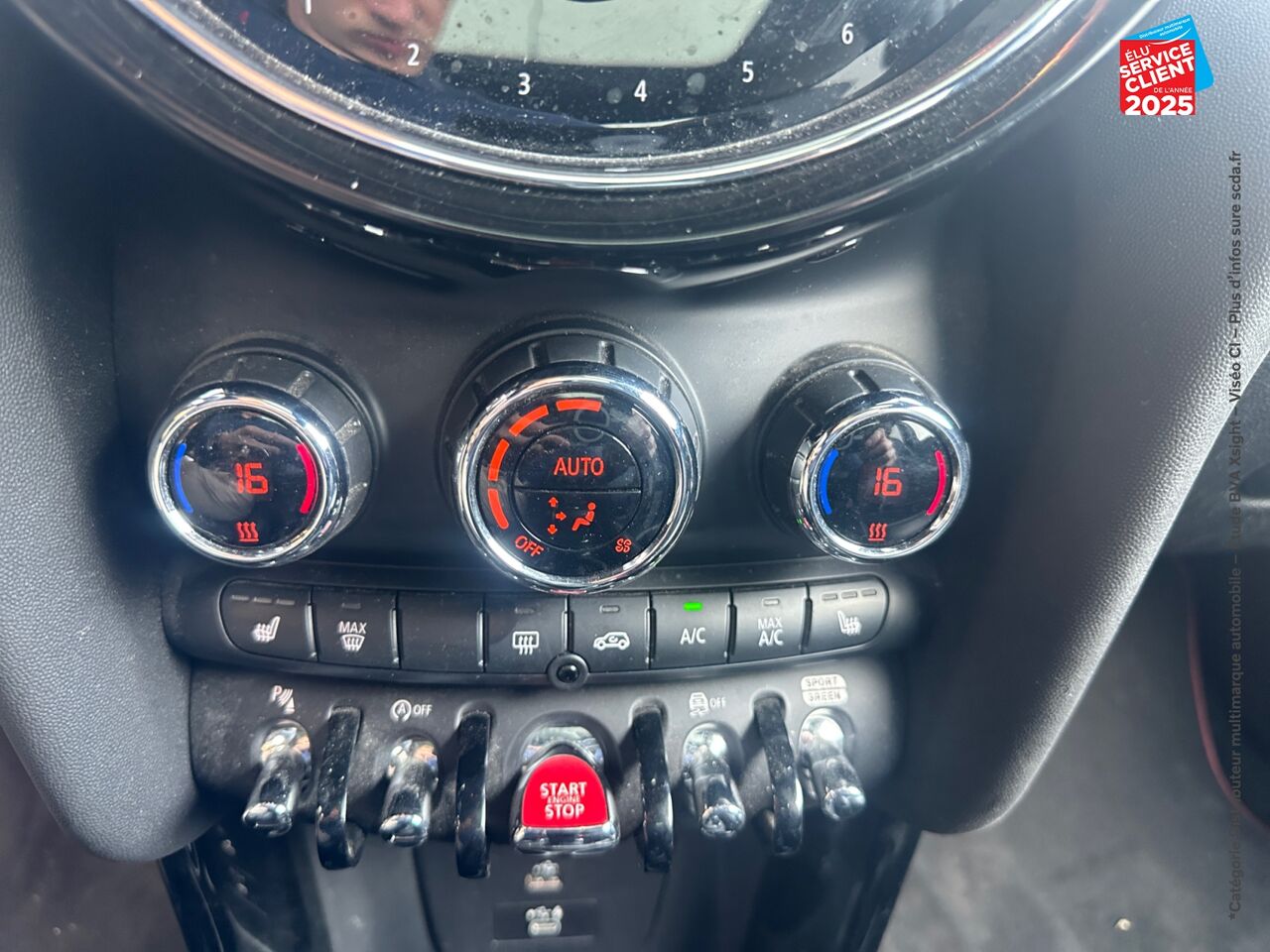Véhicule d'occasion MINI MINI COOPER 136CH JOHN COOPER WORKS BVA7 TPANO SIEGES CHAUF/CUIR chez BMW Lons le Saunier
