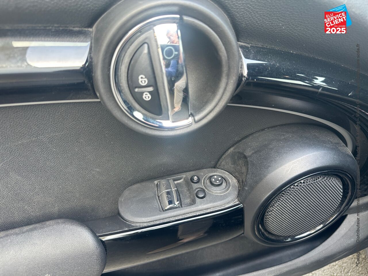 Véhicule d'occasion MINI MINI COOPER 136CH JOHN COOPER WORKS BVA7 TPANO SIEGES CHAUF/CUIR chez BMW Lons le Saunier