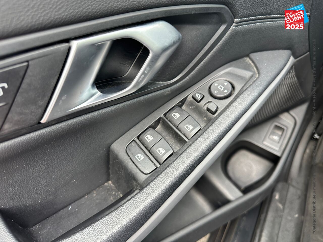 Véhicule d'occasion BMW SERIE 3 TOURING 320DA MH 190CH BUSINESS DESIGN chez BMW Lons le Saunier