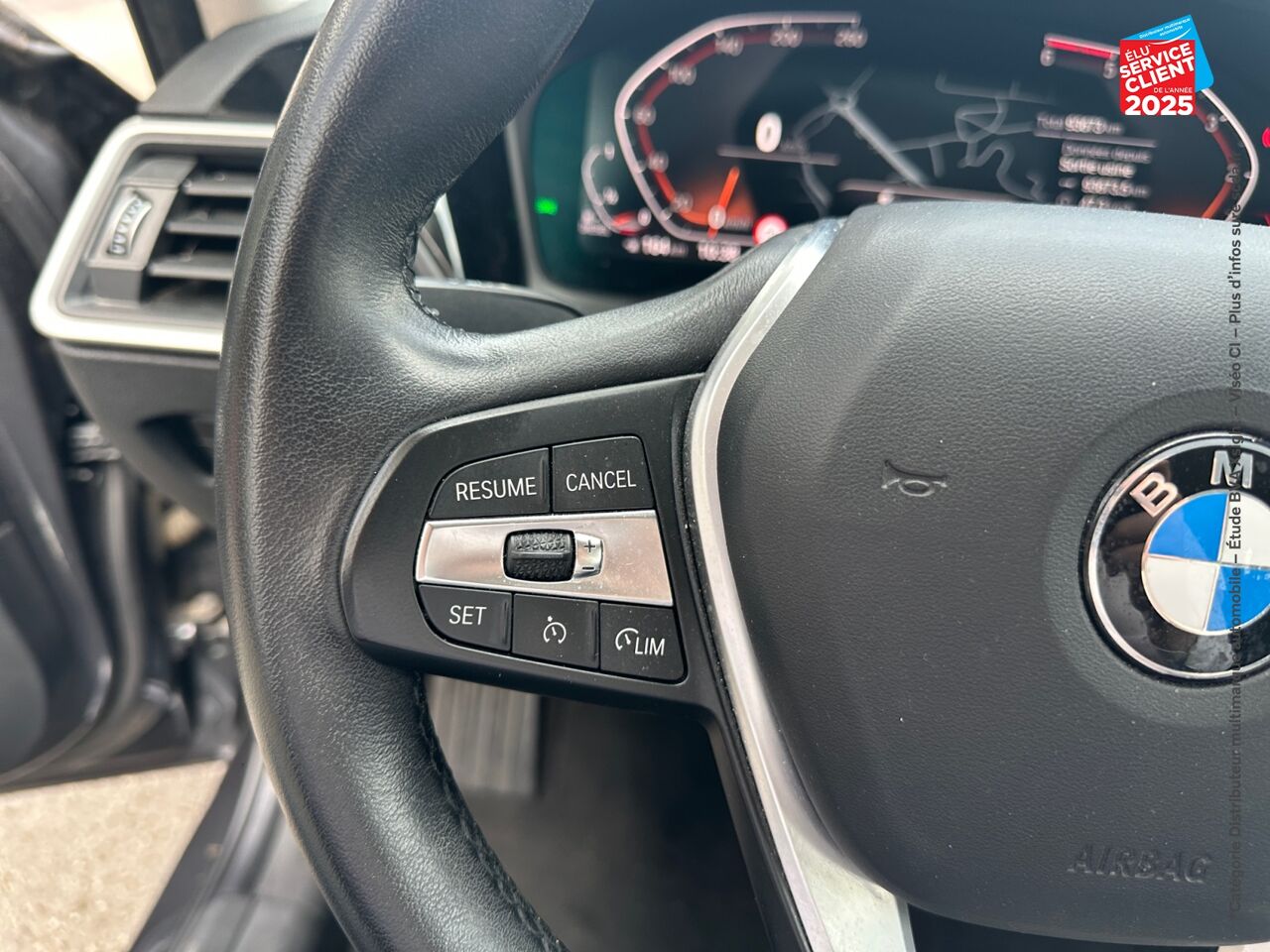 Véhicule d'occasion BMW SERIE 3 TOURING 320DA MH 190CH BUSINESS DESIGN chez BMW Lons le Saunier