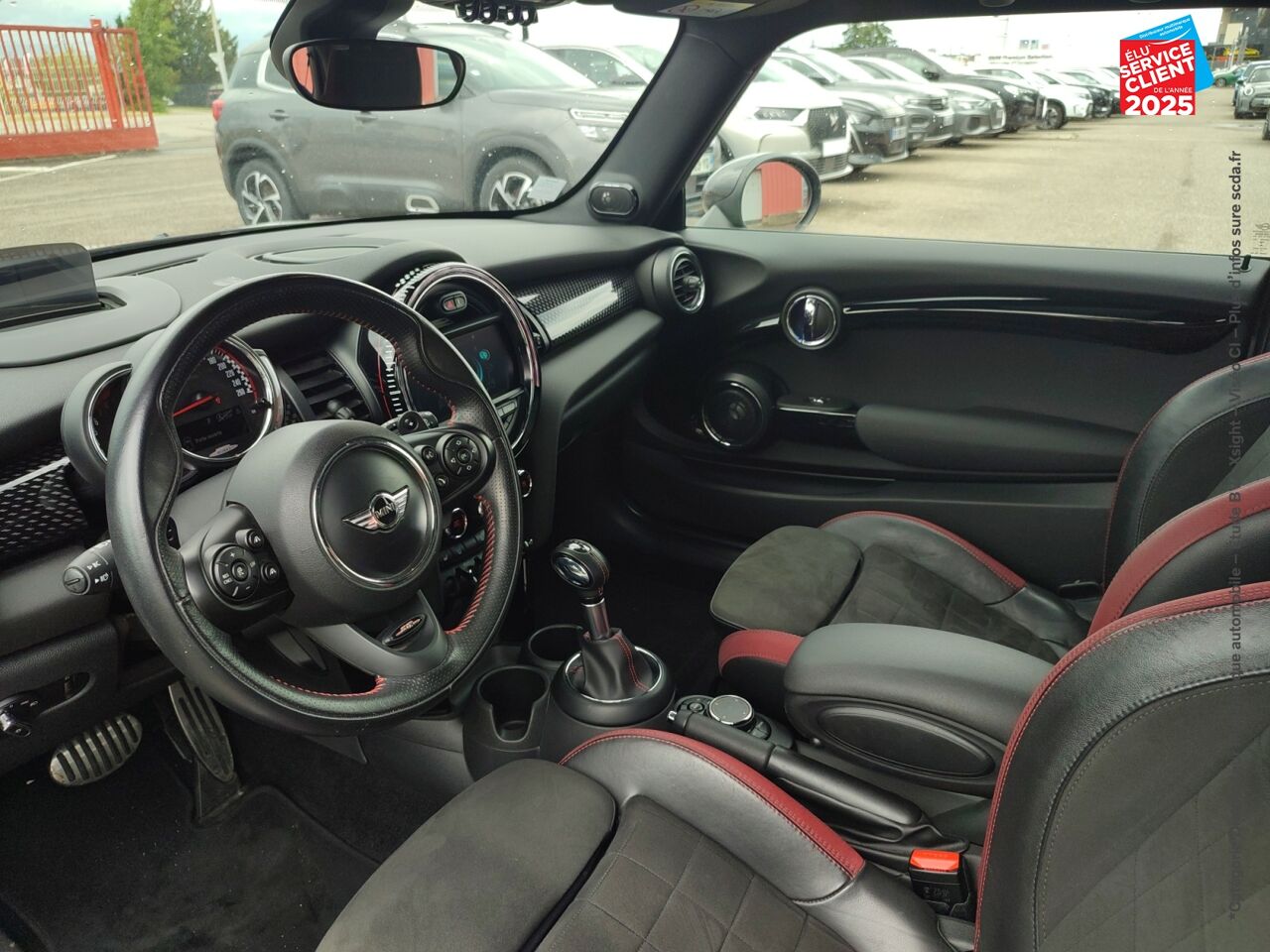 Véhicule d'occasion MINI MINI JOHN COOPER WORKS 231CH BVAS chez Dacia Mulhouse
