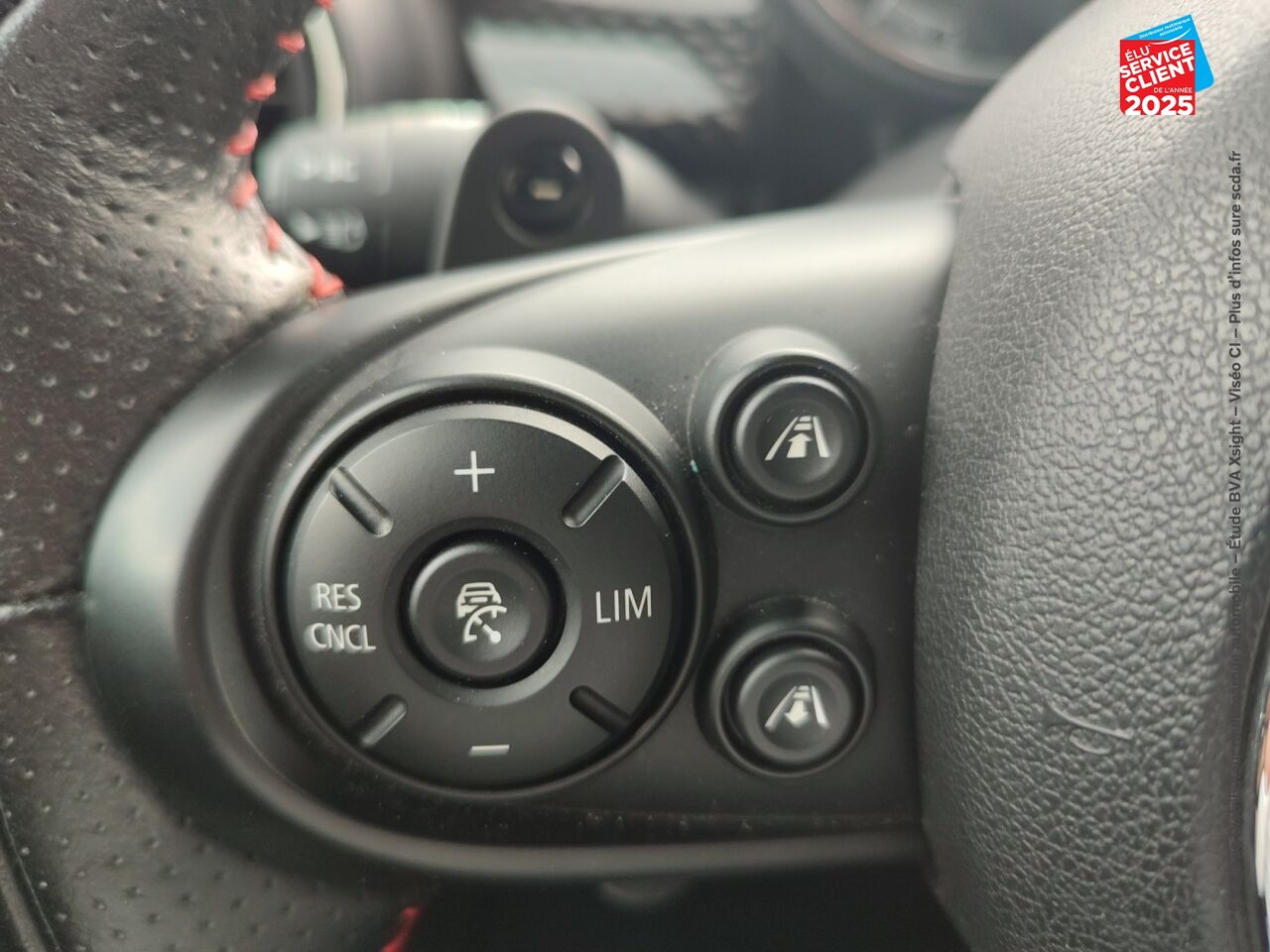 Véhicule d'occasion MINI MINI JOHN COOPER WORKS 231CH BVAS chez Dacia Mulhouse