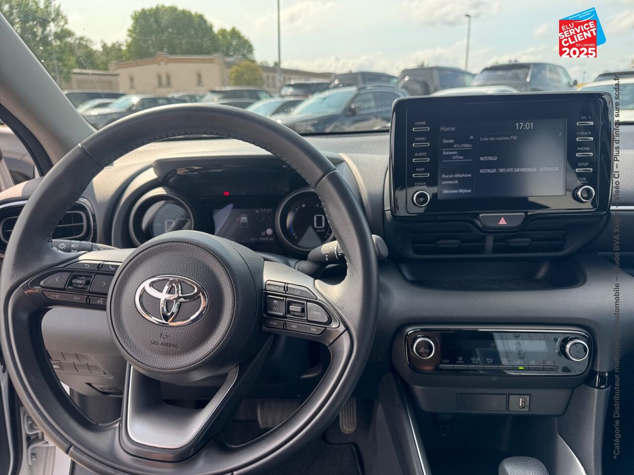 Véhicule d'occasion TOYOTA YARIS 116H DESIGN 5P MY22 chez Opel Saint-Dizier