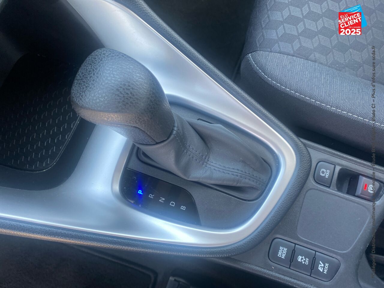 Véhicule d'occasion TOYOTA YARIS 116H DYNAMIC 5P MY22 chez Toyota Verdun