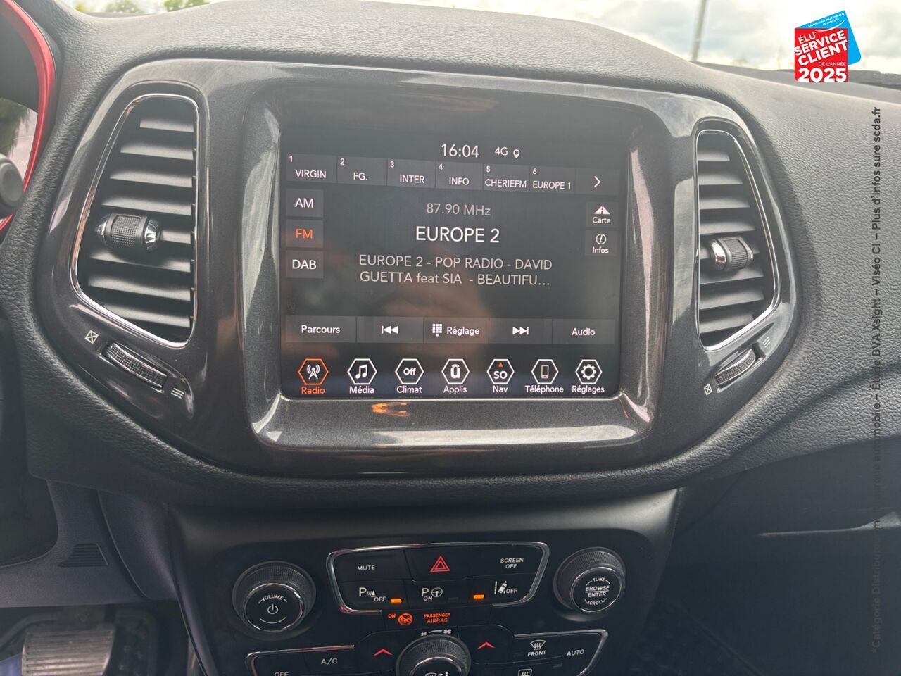 Véhicule d'occasion JEEP COMPASS 1.3 GSE T4 240CH TRAILHAWK 4XE PHEV AT6 chez Toyota Thionville