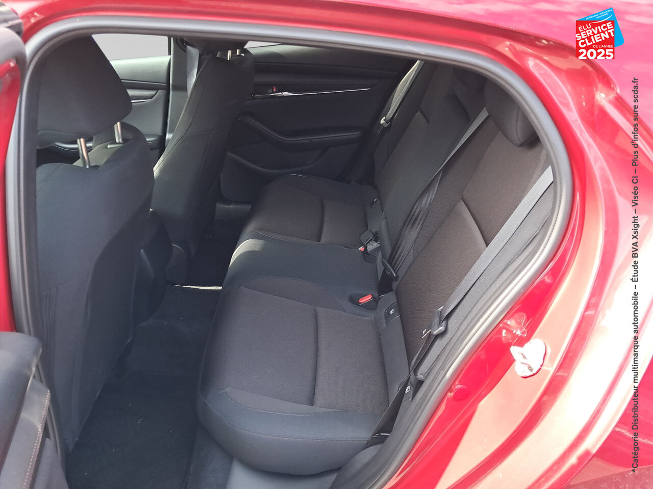 Véhicule d'occasion MAZDA MAZDA 3 2.0 E-SKYACTIV-G M-HYBRID 150CH EXCLUSIVE LINE 2024 chez Toyota Bar le Duc