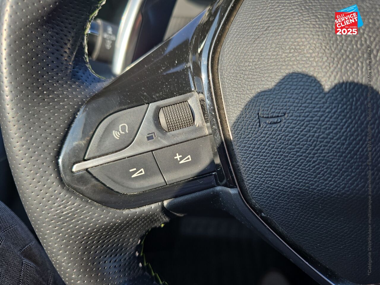 Véhicule d'occasion PEUGEOT 2008 1.5 BLUEHDI 130CH SS GT LINE EAT8 7CV chez Renault Colmar