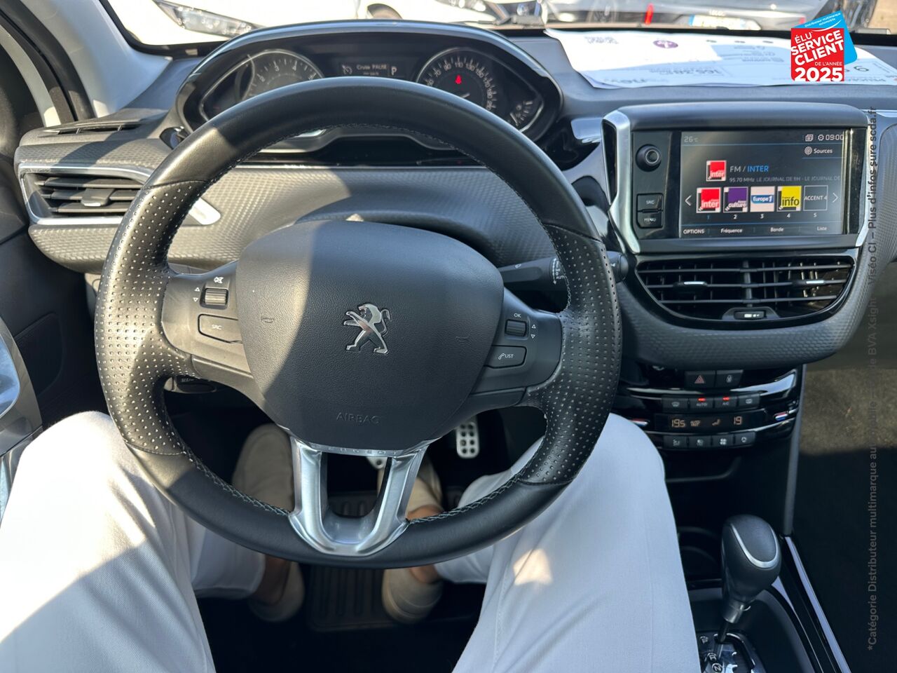 Véhicule d'occasion PEUGEOT 2008 1.2 PURETECH 110CH CROSSWAY S/S EAT6 CAMERA chez Toyota Bar le Duc