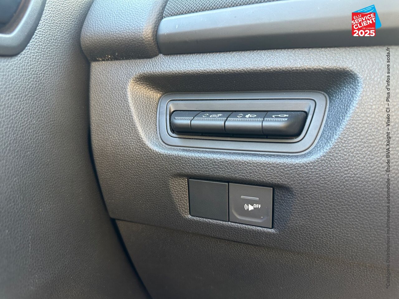 Véhicule d'occasion RENAULT ZOE LIFE CHARGE NORMALE R110 chez Renault Sélestat