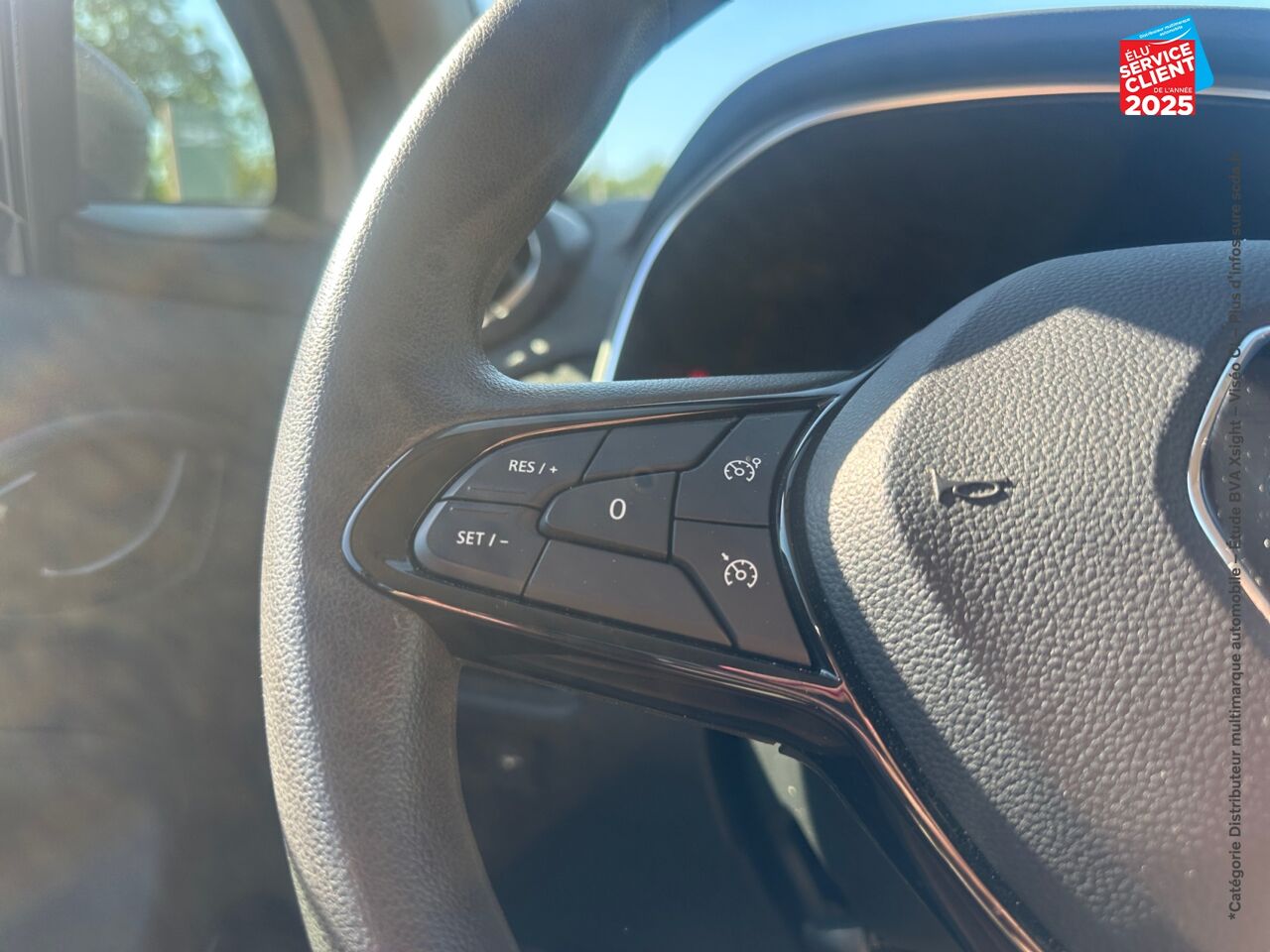 Véhicule d'occasion RENAULT ZOE LIFE CHARGE NORMALE R110 chez Renault Sélestat