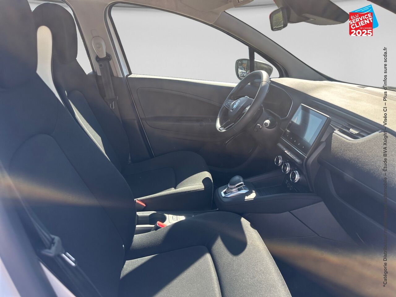 Véhicule d'occasion RENAULT ZOE LIFE CHARGE NORMALE R110 chez Renault Sélestat