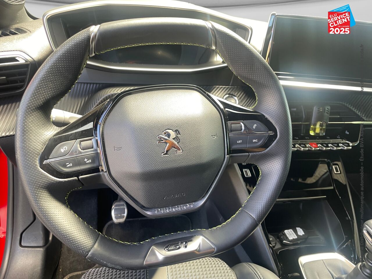 Véhicule d'occasion PEUGEOT 208 1.2 PURETECH 100CH SS GT LINE chez Renault Colmar