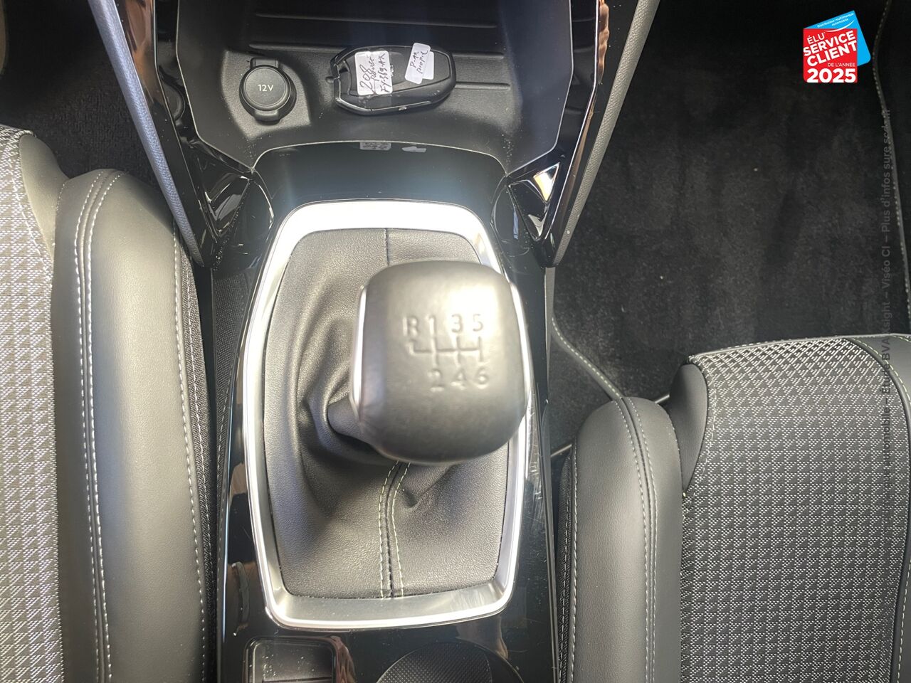 Véhicule d'occasion PEUGEOT 208 1.2 PURETECH 100CH SS GT LINE chez Renault Colmar