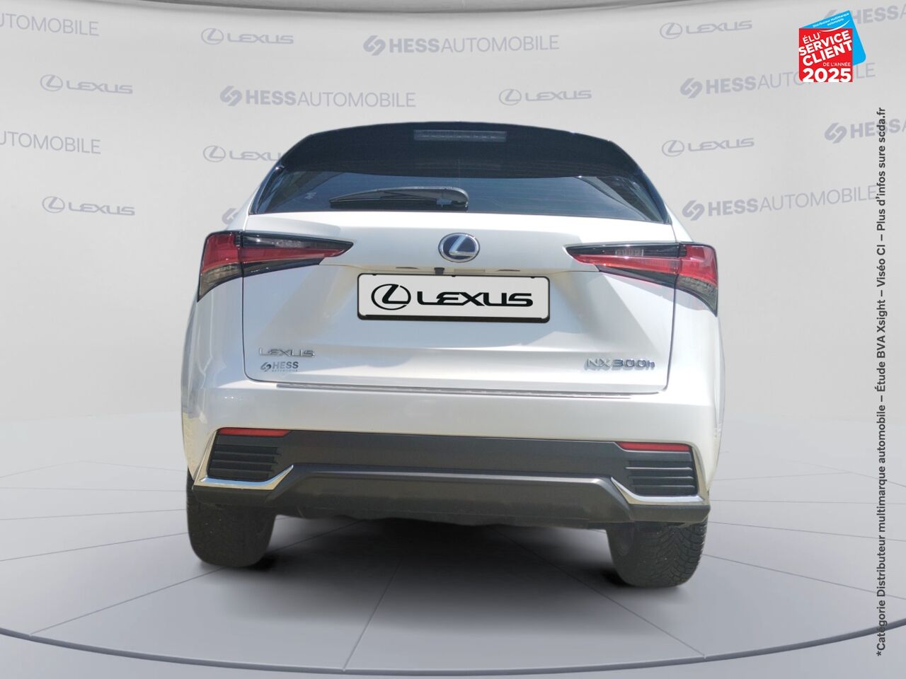 Véhicule d'occasion LEXUS NX 300H 4WD PACK MM19 chez Renault Saint-Louis