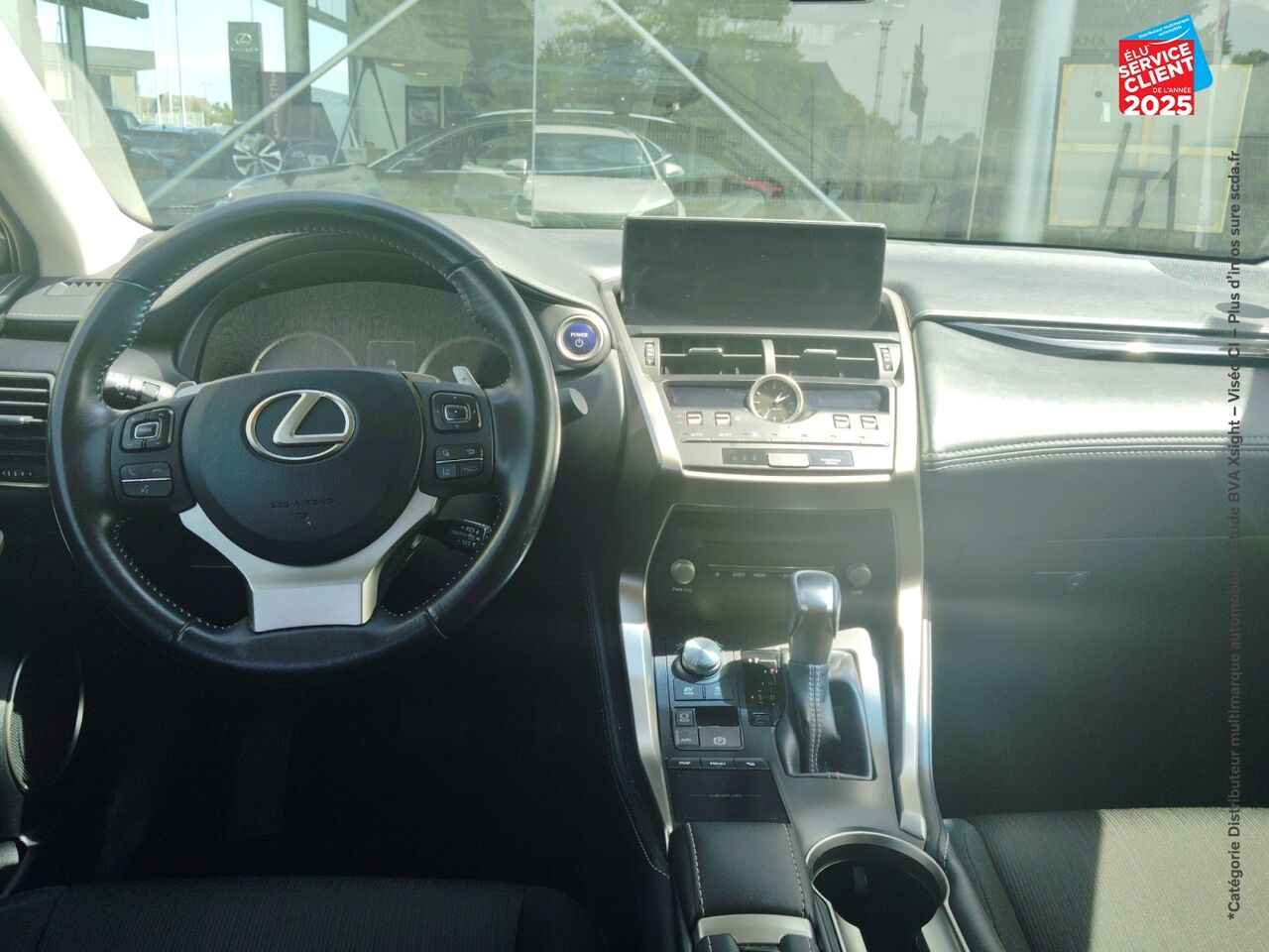 Véhicule d'occasion LEXUS NX 300H 4WD PACK MM19 chez Renault Saint-Louis
