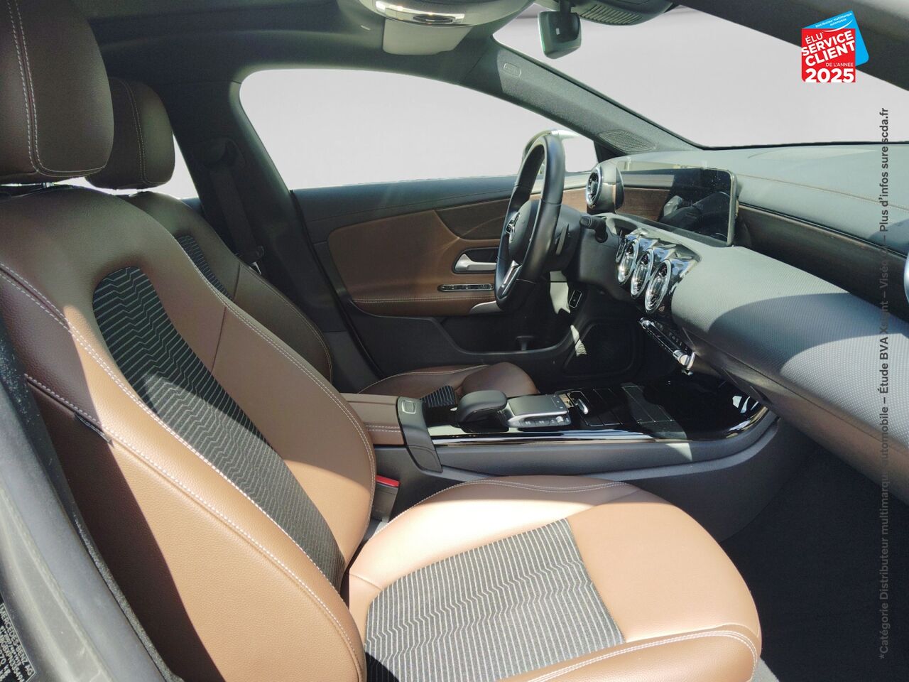 Véhicule d'occasion MERCEDES-BENZ CLA SHOOTING BRAKE 250 E 160+102CH PROGRESSIVE LINE 8G-DCT chez Volvo Epernay
