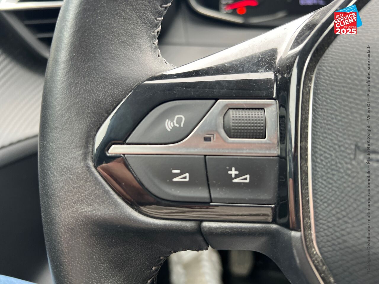 Véhicule d'occasion PEUGEOT 208 AFFAIRE 1.5 BLUEHDI 100 PREMIUM PACK chez Dacia Mulhouse