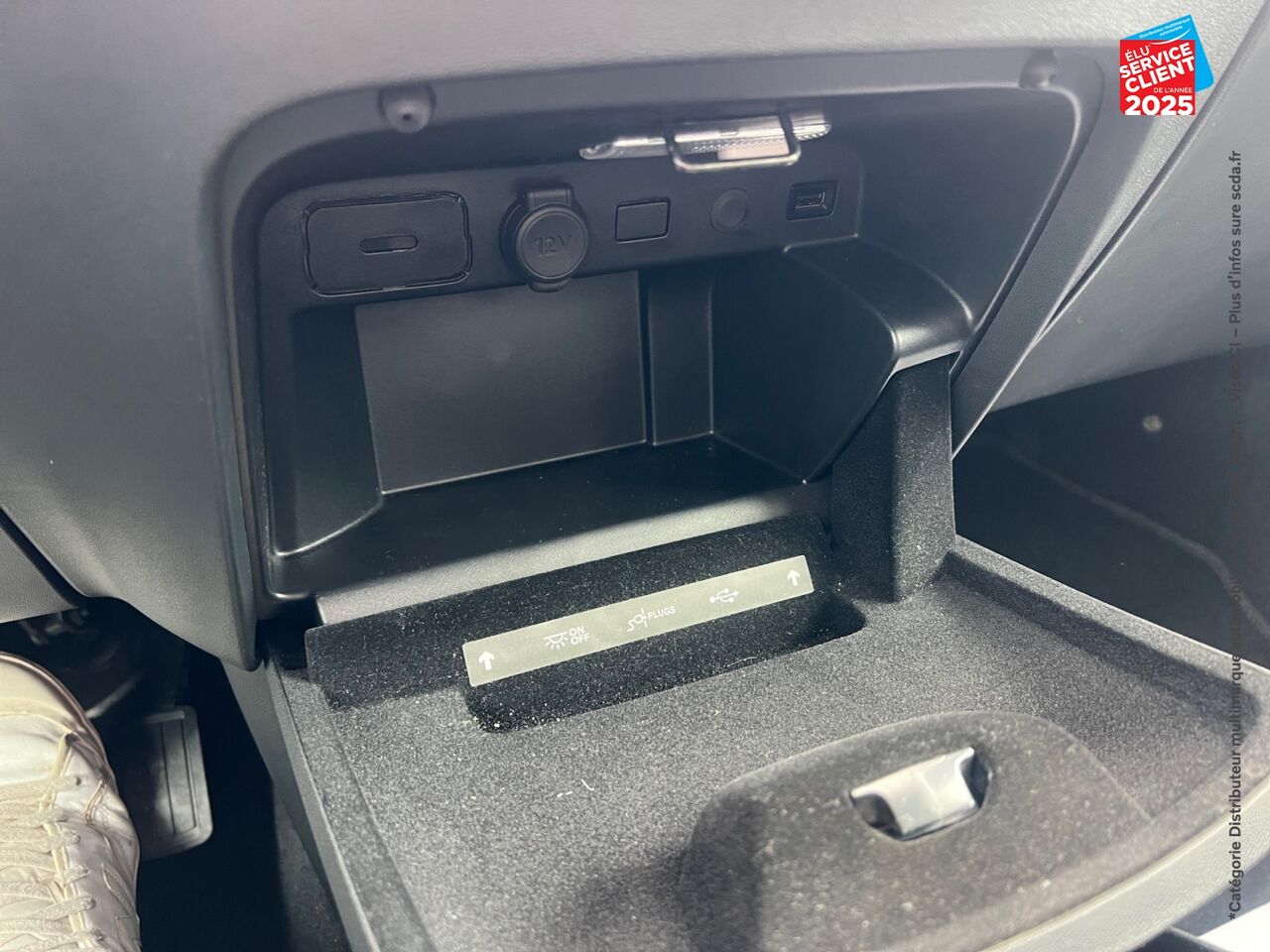 Véhicule d'occasion CITROEN C4 SPACETOURER PURETECH 130CH SS FEEL E6.D-TEMP chez Nissan Haguenau