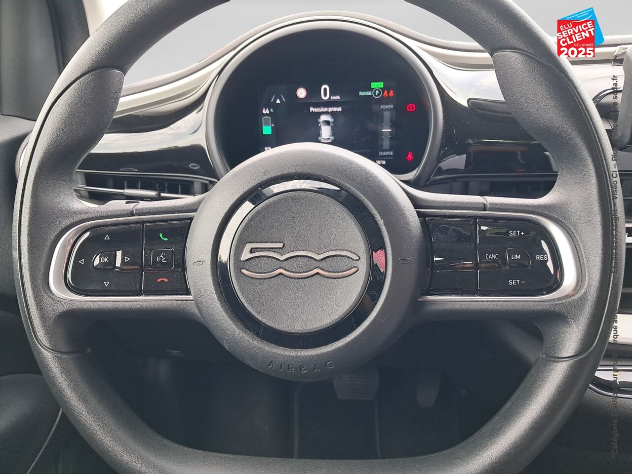 Véhicule d'occasion FIAT 500 E 95CH ACTION chez Renault Sélestat