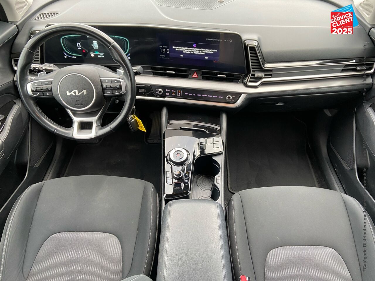 Véhicule d'occasion KIA SPORTAGE 1.6 T-GDI 230CH HEV ACTIVE BVA6 4X4 CAMERA GPS chez Toyota Verdun
