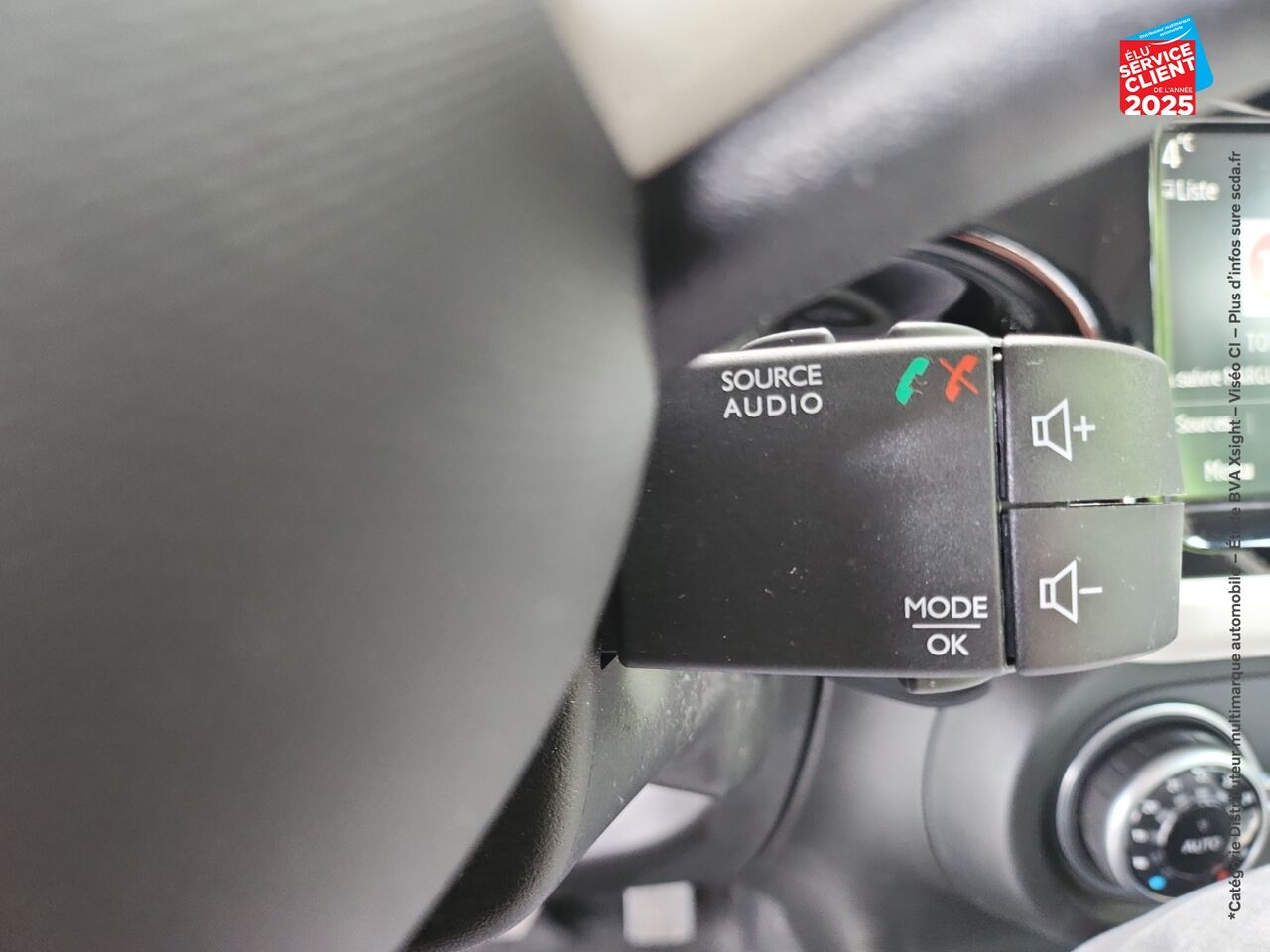 Véhicule d'occasion RENAULT TWINGO E-TECH ELECTRIC EQUILIBRE R80 ACHAT INTEGRAL chez Opel Beaune