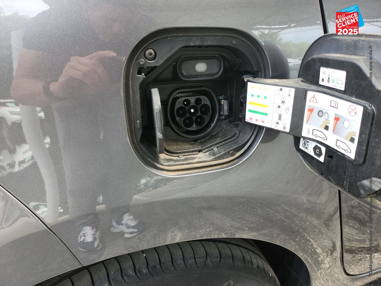 Véhicule d'occasion RENAULT TWINGO E-TECH ELECTRIC EQUILIBRE R80 ACHAT INTEGRAL chez Opel Beaune