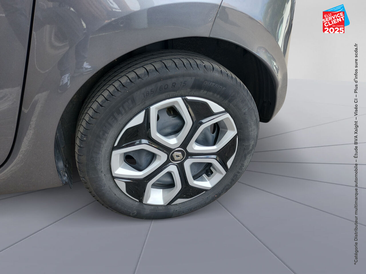 Véhicule d'occasion RENAULT TWINGO E-TECH ELECTRIC EQUILIBRE R80 ACHAT INTEGRAL chez Opel Beaune