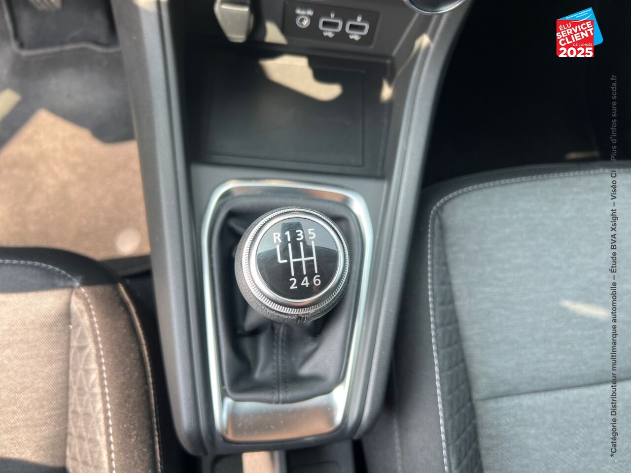 Véhicule d'occasion RENAULT CAPTUR 1.0 TCE 90CH EVOLUTION GPS CAMERA chez Toyota Thionville