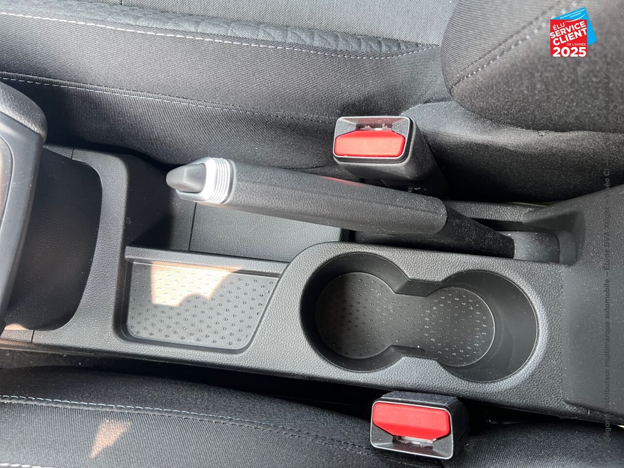 Véhicule d'occasion RENAULT CAPTUR 1.0 TCE 90CH EVOLUTION GPS CAMERA chez Toyota Thionville