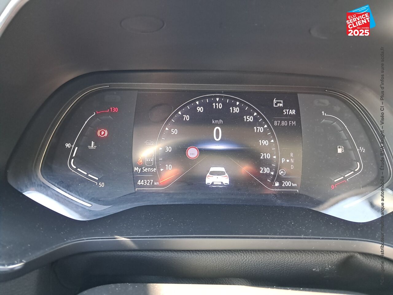 Véhicule d'occasion RENAULT CAPTUR 1.3 TCE 160CH FAP INITIALE PARIS EDC -21 SIEGES CHAUF/CUIR GPS CAMERA chez Dacia Mulhouse