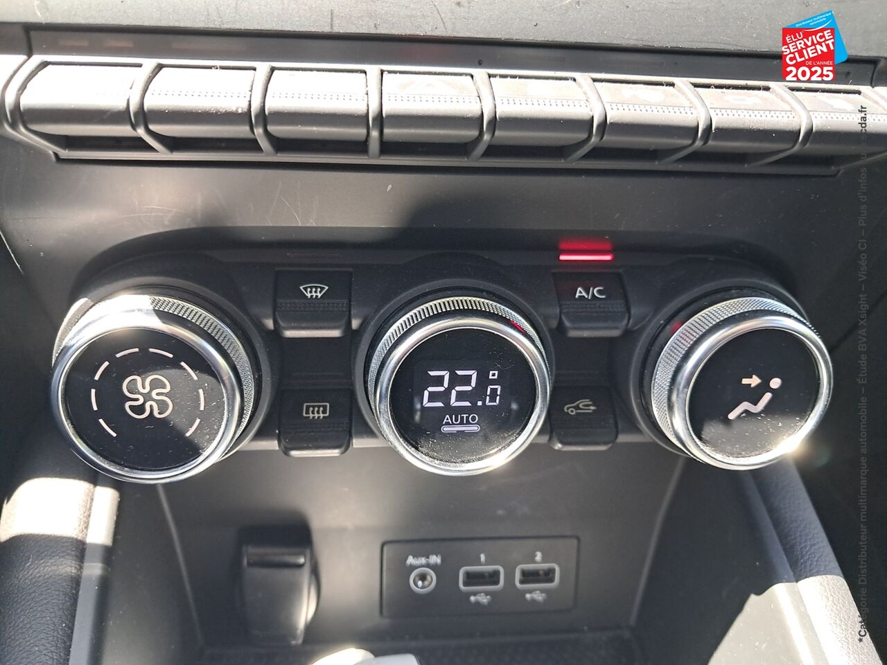 Véhicule d'occasion RENAULT CAPTUR 1.3 TCE 160CH FAP INITIALE PARIS EDC -21 SIEGES CHAUF/CUIR GPS CAMERA chez Dacia Mulhouse