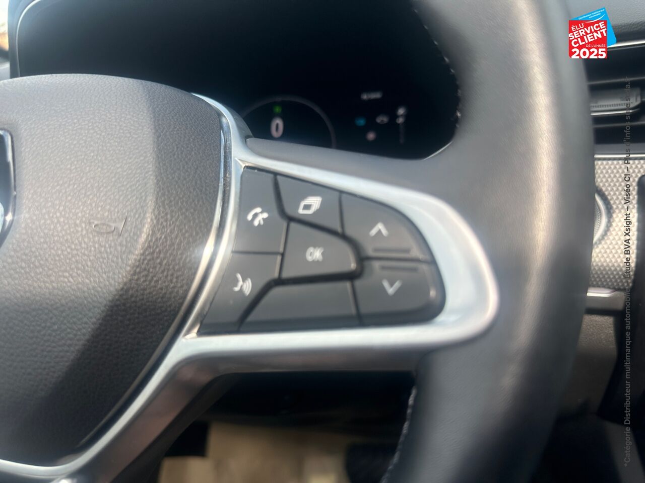 Véhicule d'occasion RENAULT ARKANA 1.6 E-TECH 145CH FULL HYBRID TECHNO -23 chez Toyota Thionville