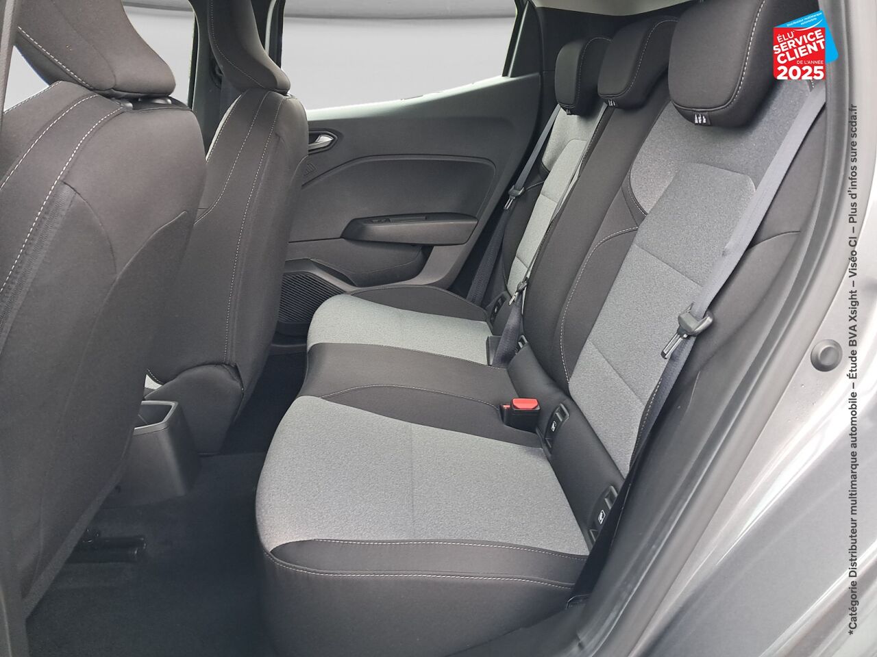 Véhicule d'occasion RENAULT CLIO 1.0 TCE 100CH EVOLUTION GPL GPS RADAR AR chez HESS Automobile