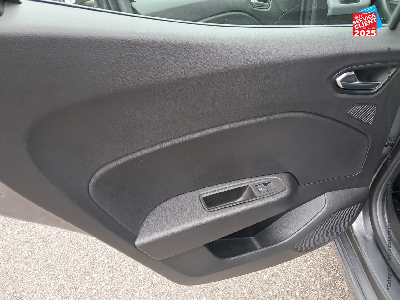 Véhicule d'occasion RENAULT CLIO 1.0 TCE 100CH EVOLUTION GPL GPS RADAR AR chez HESS Automobile