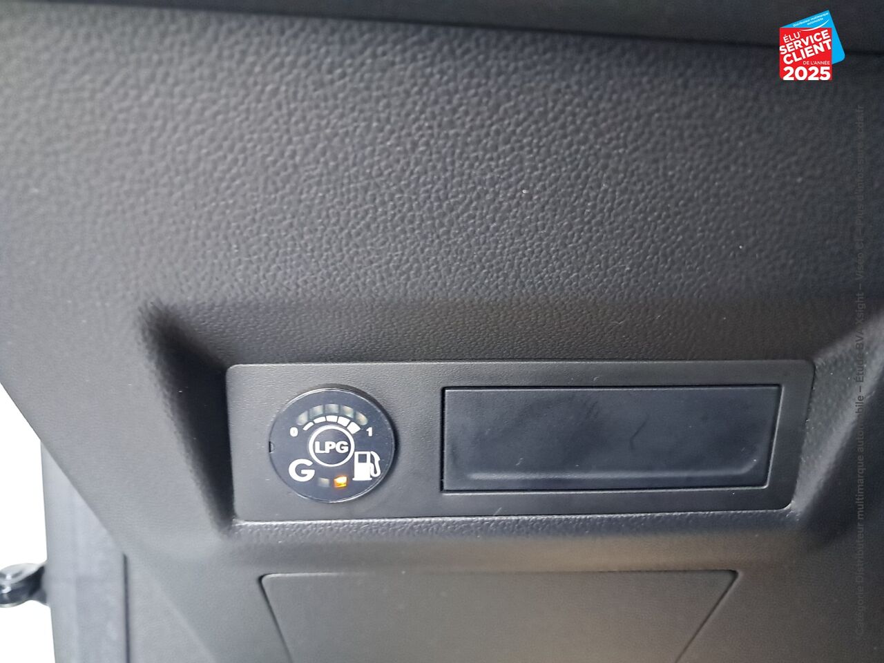 Véhicule d'occasion RENAULT CAPTUR 1.0 ECO-G 100CH EVOLUTION chez Dacia Colmar