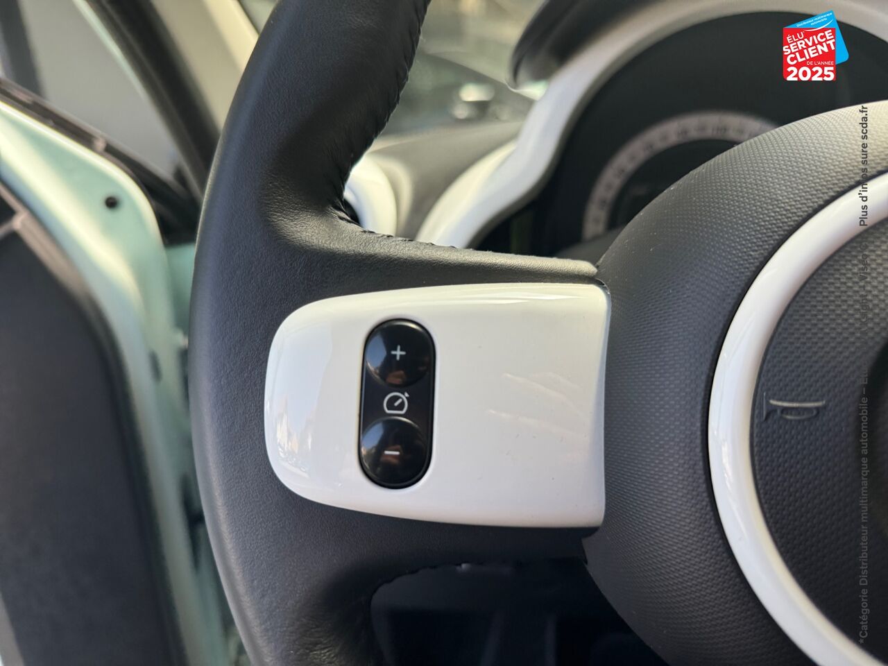 Véhicule d'occasion RENAULT TWINGO 0.9 TCE 95CH INTENS EDC - 20 chez Hyundai Epernay