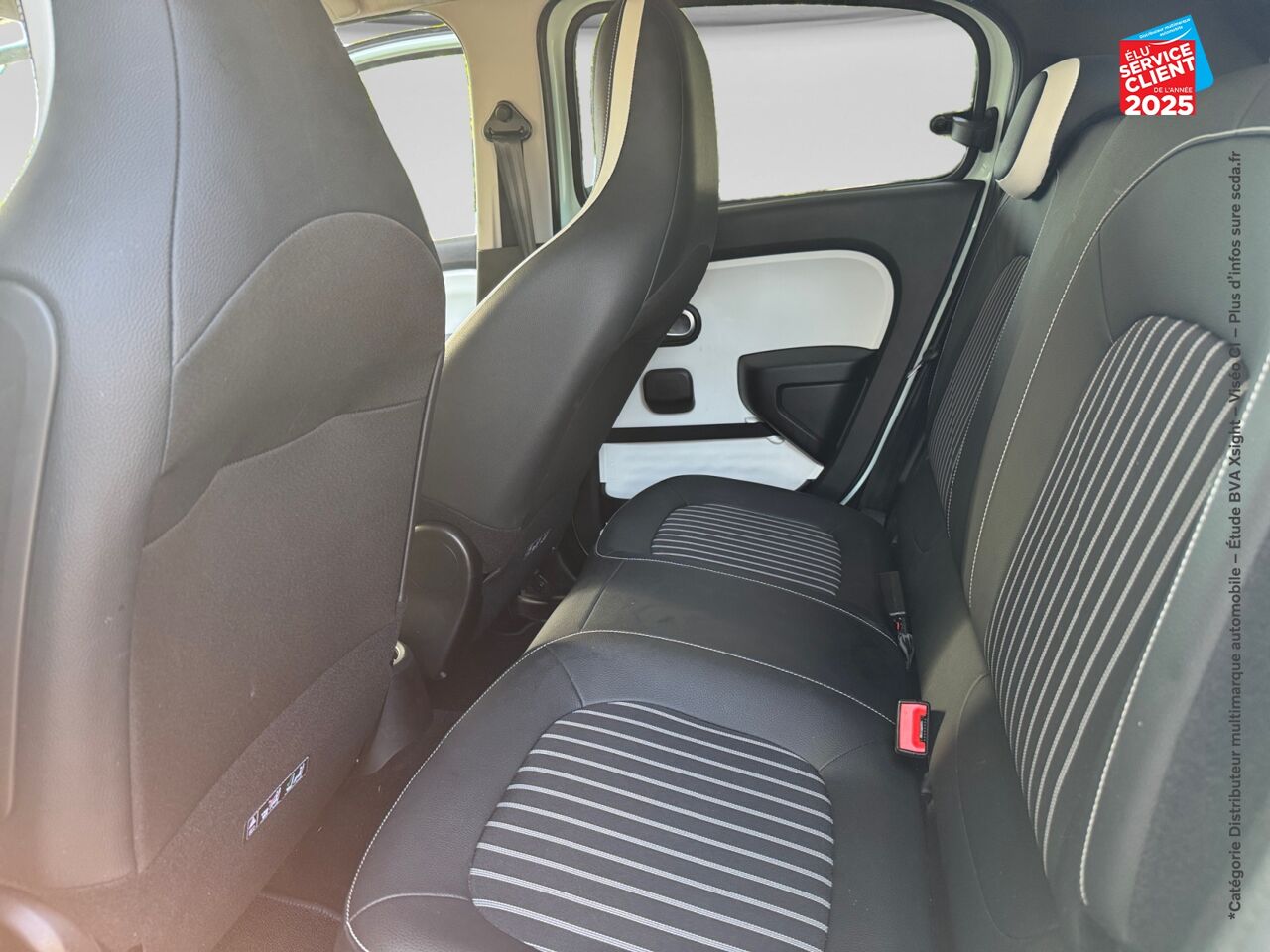Véhicule d'occasion RENAULT TWINGO 0.9 TCE 95CH INTENS EDC - 20 chez Hyundai Epernay
