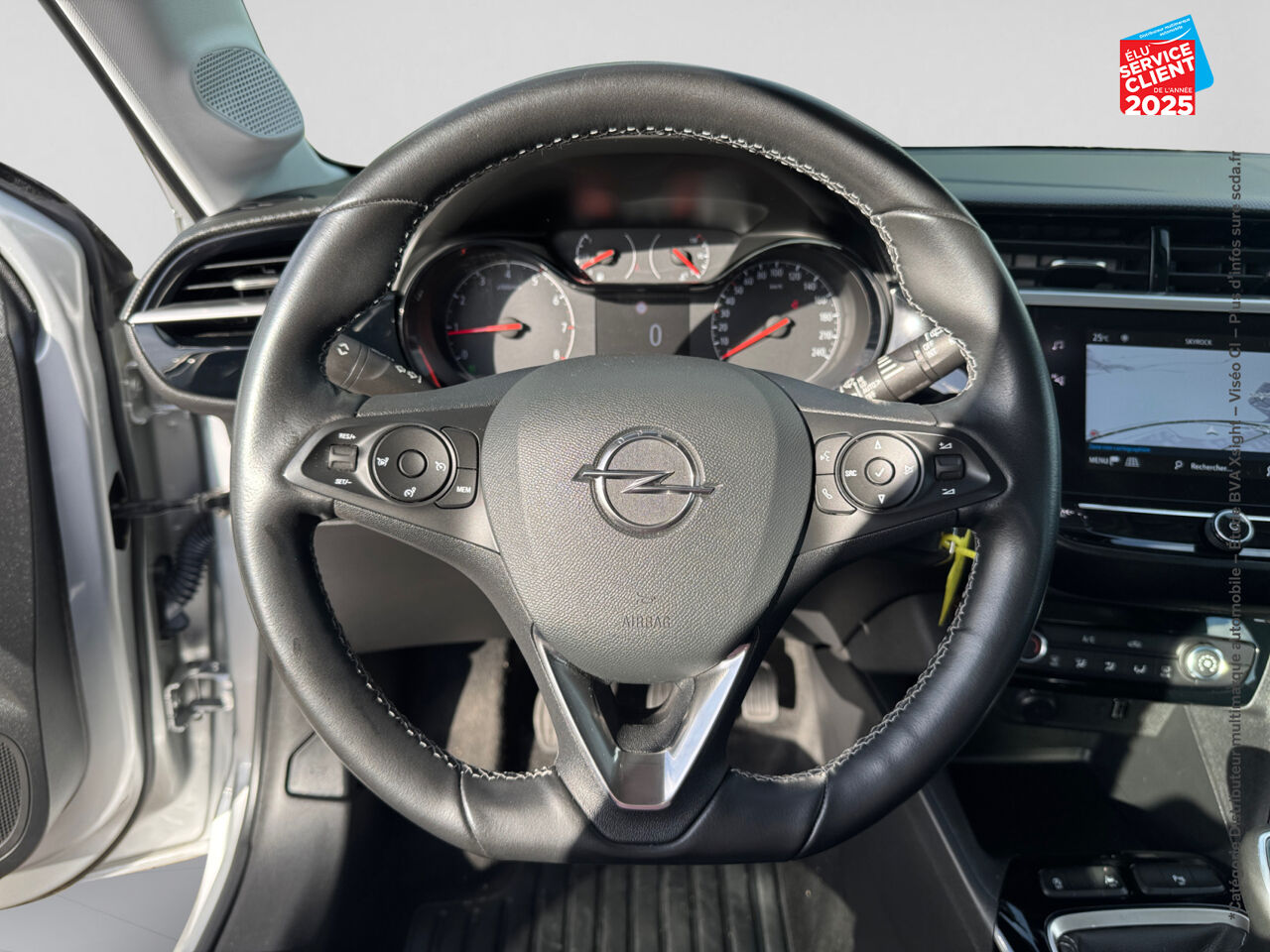 Véhicule d'occasion OPEL CORSA 1.2 75CH ELEGANCE BUSINESS chez Opel Dijon