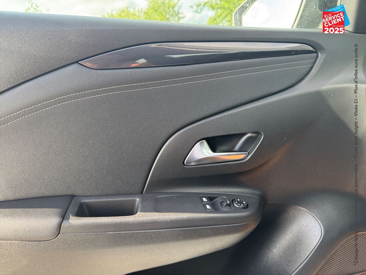 Véhicule d'occasion OPEL CORSA 1.2 75CH ELEGANCE BUSINESS chez Opel Dijon