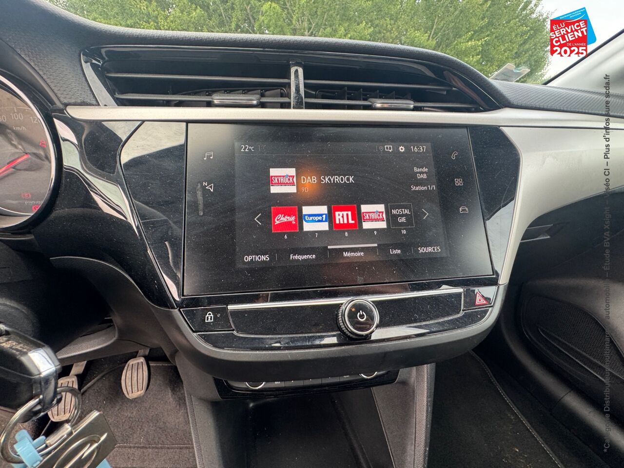 Véhicule d'occasion OPEL CORSA 1.2 75CH EDITION BUSINESS CARPLAY chez Opel Saint-Dizier