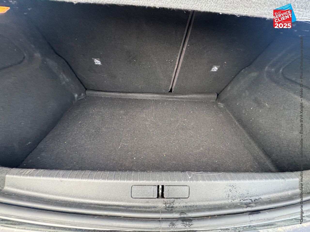 Véhicule d'occasion OPEL CORSA 1.2 75CH EDITION BUSINESS CARPLAY chez Opel Saint-Dizier
