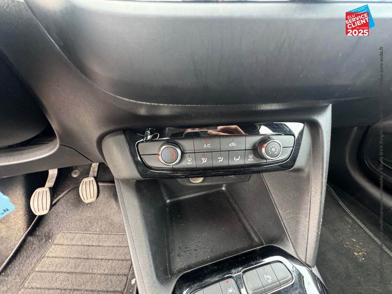 Véhicule d'occasion OPEL CORSA 1.2 75CH EDITION BUSINESS CARPLAY chez Opel Saint-Dizier