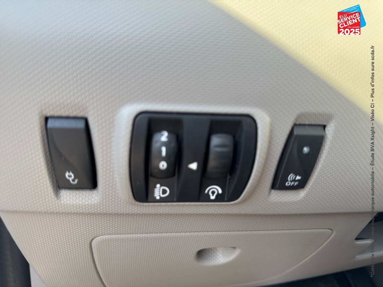 Véhicule d'occasion RENAULT ZOE LIFE CHARGE NORMALE R90 MY19 chez Renault Sélestat