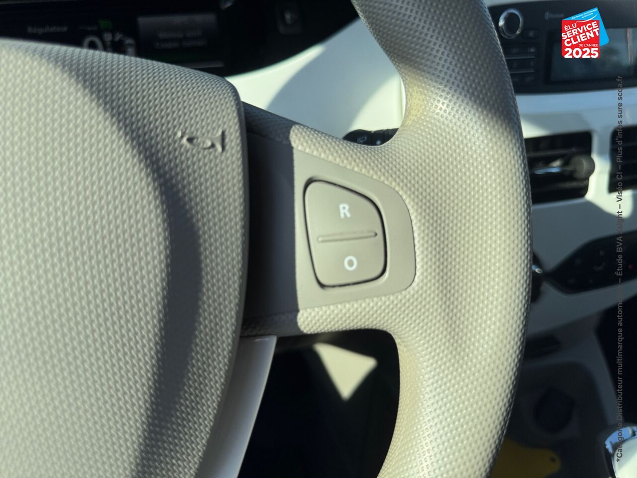 Véhicule d'occasion RENAULT ZOE LIFE CHARGE NORMALE R90 MY19 chez Renault Sélestat