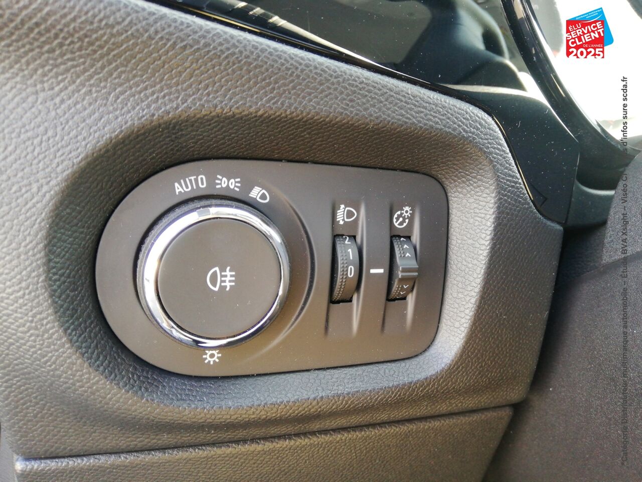 Véhicule d'occasion OPEL CORSA 1.2 TURBO 100CH EDITION RADAR AR CARPLAY chez Renault Colmar